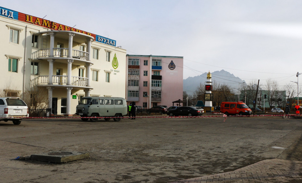 Иргэн Г-тэй сүүлийн өдрүүдэд ойр байсан гэх 76 иргэнийг хөл хорионд оруулжээ